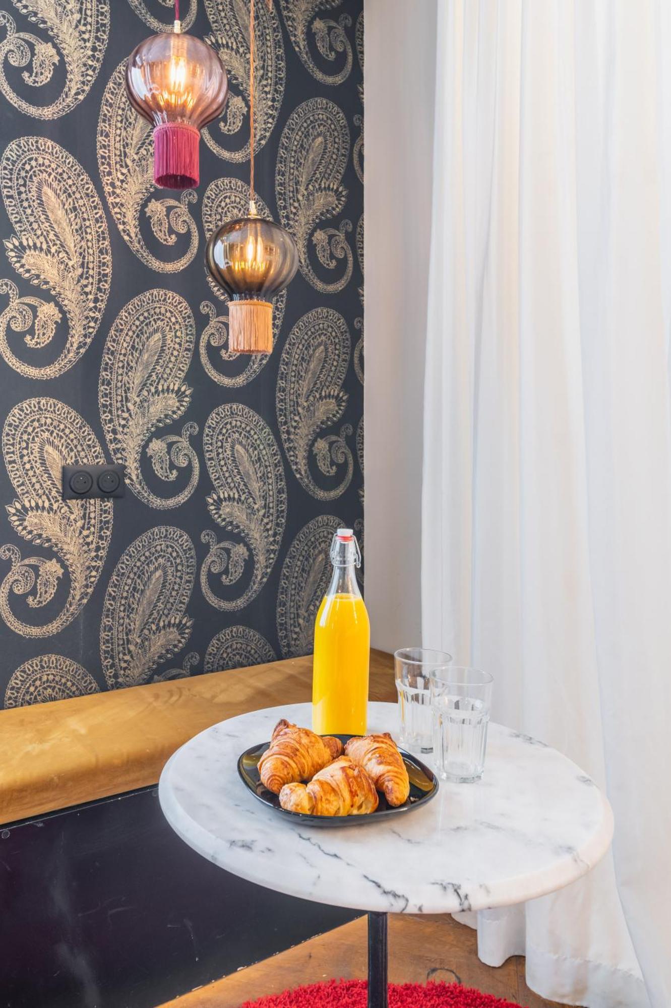 Studio Bien Equipe Proche De Toutes Commodites -2P Paris Exterior foto